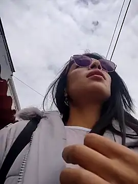 Astrid-- online show from 2, 2, 2026