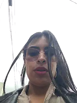 Snapshot of Astrid-- chatting on 7, 5, 2026 Astrid-- online show from 7, 5, 2026