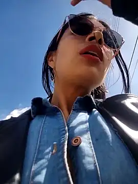 Snapshot of Astrid-- chatting on 20, 5, 2026 Astrid-- online show from 20, 5, 2026