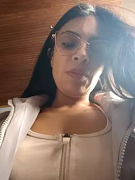 Astrid-- online show from 2, 3, 2026