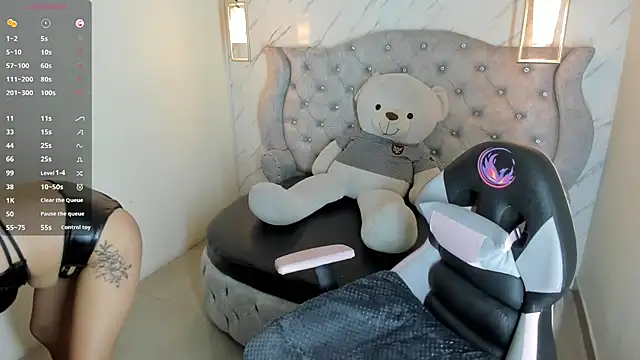 Alice Laurentt online show from 11, 10, 2025