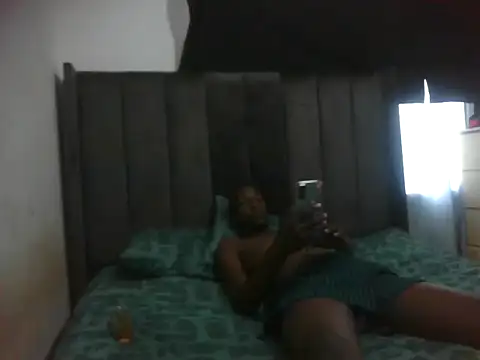 Snapshot of ElonDeking chatting on 5, 12, 2025 ElonDeking online show from 5, 12, 2025