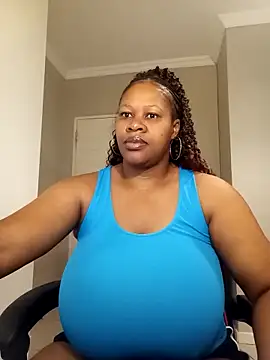bustylisa1983 online show from 6, 3, 2025