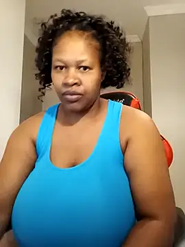 bustylisa1983 online show from 25, 2, 2025