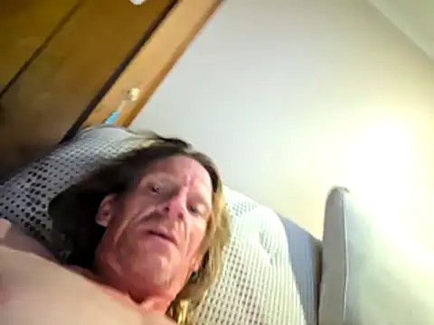 Travislovescum online show from 27, 10, 2025