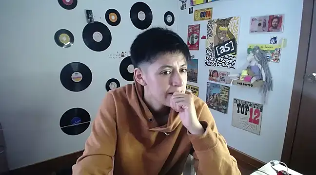 9 Fernanda 9 online show from 3, 3, 2025