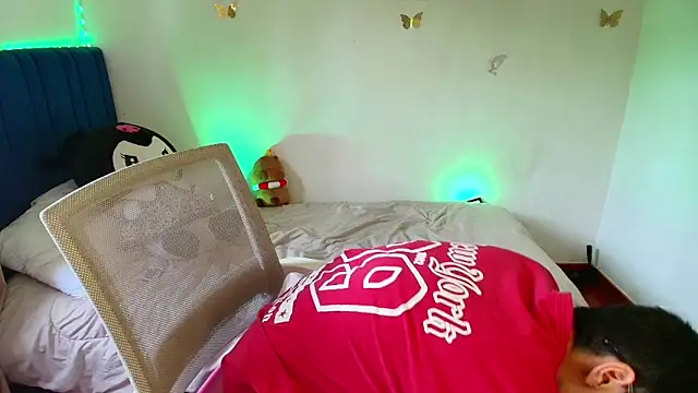 9 Fernanda 9 online show from 7, 4, 2026