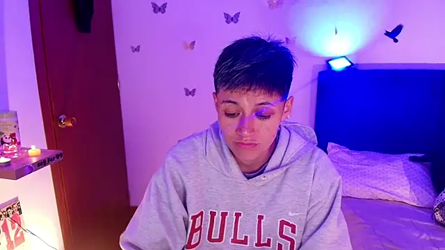 9 Fernanda 9 online show from 26, 11, 2025