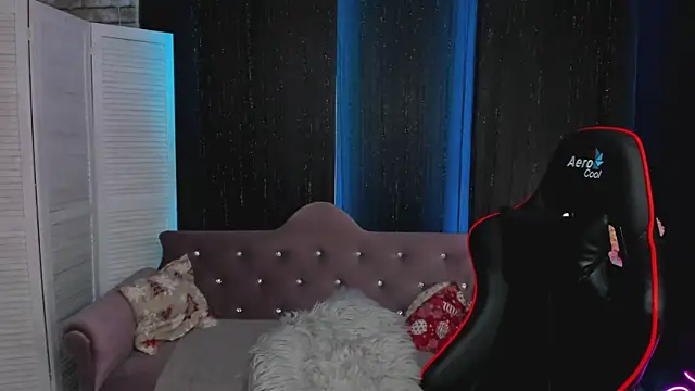 SarahCoksss online show from 11, 11, 2025