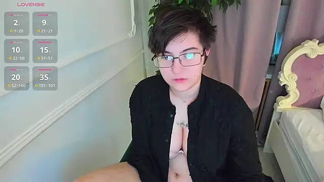 Lily Marlin online show from 24, 10, 2025