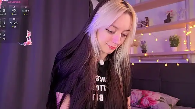 TristaRoht online show from 5, 4, 2026