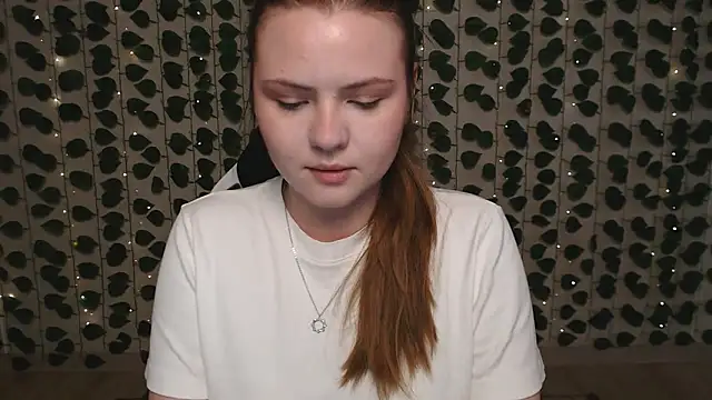 IxxiLiana online show from 9, 3, 2025