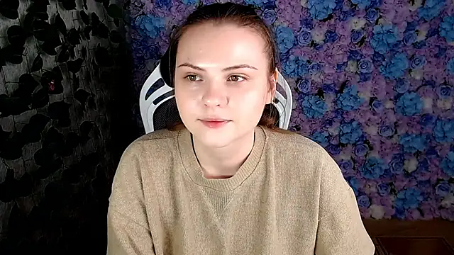 IxxiLiana online show from 25, 9, 2025