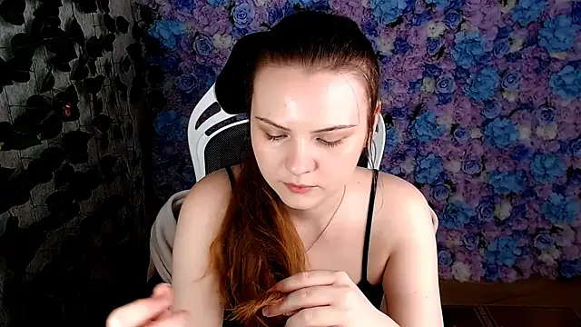 IxxiLiana online show from 30, 9, 2025
