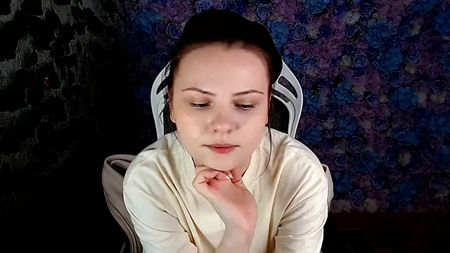 IxxiLiana online show from 20, 9, 2025