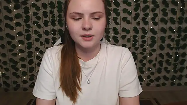 IxxiLiana online show from 9, 3, 2025