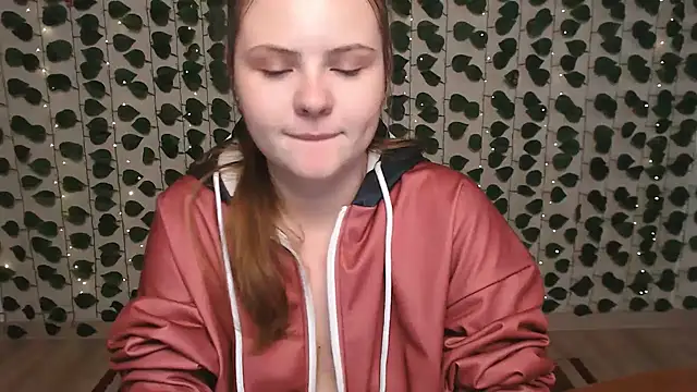 IxxiLiana online show from 3, 3, 2025