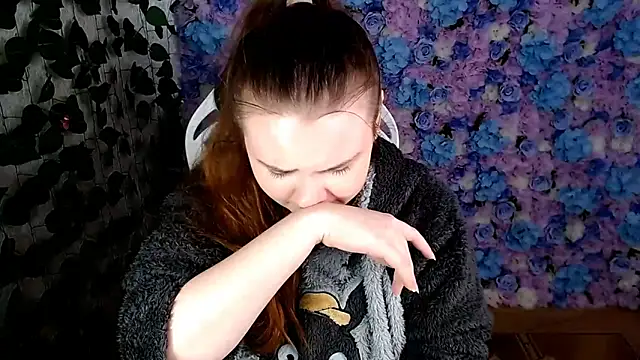 IxxiLiana online show from 19, 9, 2025