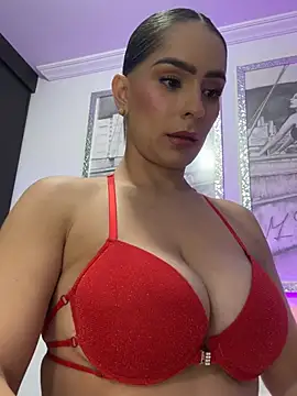 Snapshot of Mau_White chatting on 1, 6, 2026 Mau White online show from 1, 6, 2026