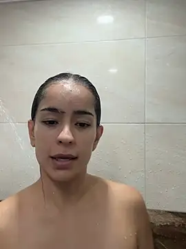 Snapshot of Mau_White chatting on 21, 5, 2026 Mau White online show from 21, 5, 2026