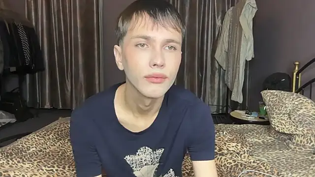 Snapshot of fcherthth chatting on 30, 5, 2026 fcherthth online show from 30, 5, 2026