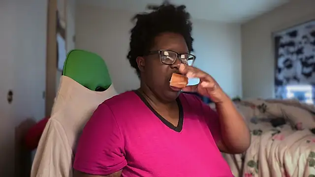 Yagurl  west online show from 9, 1, 2026