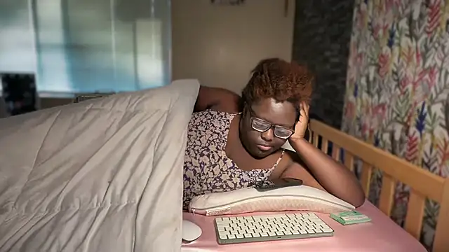 Yagurl  west online show from 16, 3, 2026