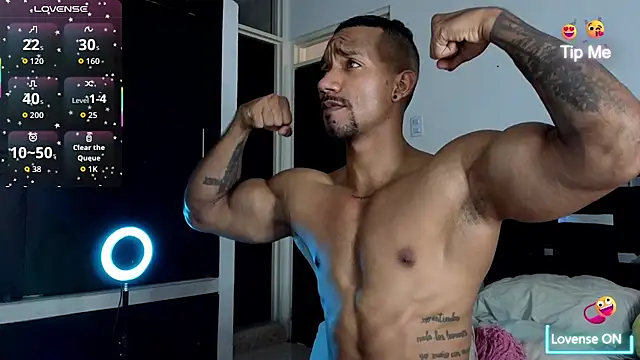 Snapshot of Manolo_Hot1 chatting on 12, 5, 2026 Manolo Hot1 online show from 12, 5, 2026