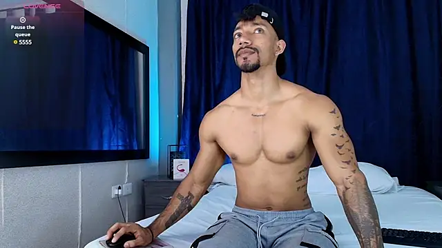 Snapshot of Manolo_Hot1 chatting on 11, 3, 2025 Manolo Hot1 online show from 11, 3, 2025