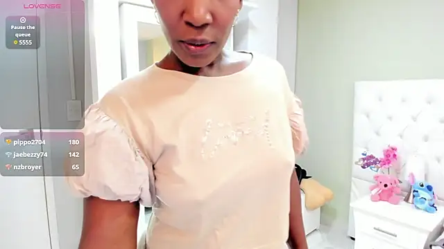 kimmturner online show from 14, 3, 2025