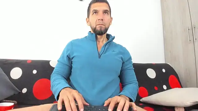 JULESLAKES online show from 4, 12, 2025