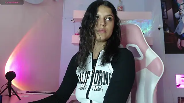 KristinWall online show from 19, 3, 2025