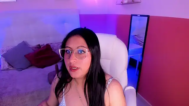 Snapshot of Amber_gold_ chatting on 6, 6, 2026 Amber gold online show from 6, 6, 2026