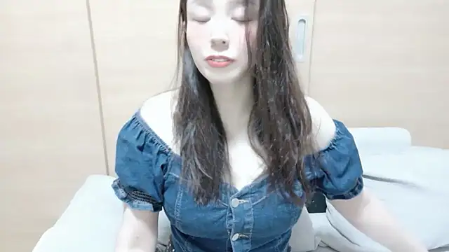 Snapshot of Arisa__ chatting on 6, 7, 2026 Arisa online show from 6, 7, 2026