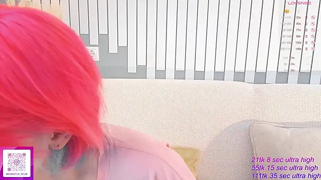 Snapshot of __KawaiiYuki__ chatting on 14, 11, 2025 KawaiiYuki online show from 14, 11, 2025