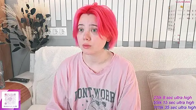 Snapshot of __KawaiiYuki__ chatting on 10, 11, 2025 KawaiiYuki online show from 10, 11, 2025