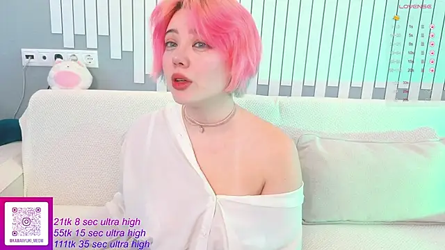   KawaiiYuki   online show from 5, 10, 2025