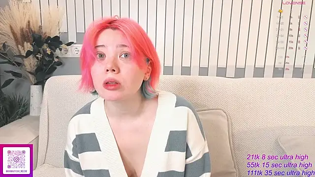   KawaiiYuki   online show from 27, 11, 2025