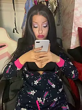 Katalinastarr online show from 9, 12, 2024