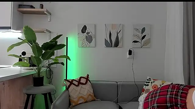 sarahphyllis online show from 11, 10, 2025