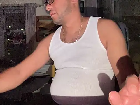 Snapshot of ThickDick_Daddy chatting on 25, 7, 2026 ThickDick Daddy online show from 25, 7, 2026