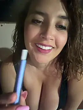 Snapshot of Novababy18 chatting on 21, 6, 2026 Novababy18 online show from 21, 6, 2026