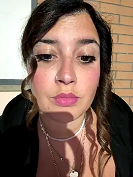 Snapshot of Novababy18 chatting on 28, 9, 2025 Novababy18 online show from 28, 9, 2025