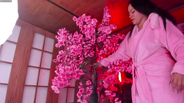 miiss anna online show from 13, 4, 2026