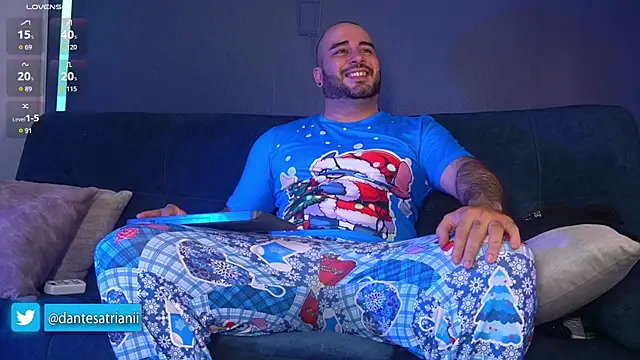 Snapshot of dantesatrianii chatting on 22, 12, 2025 dantesatrianii online show from 22, 12, 2025