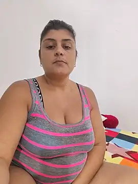 Snapshot of AlyDenalioficial chatting on 2, 6, 2026 AlyDenalioficial online show from 2, 6, 2026