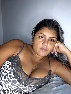 Snapshot of AlyDenalioficial chatting on 4, 10, 2025 AlyDenalioficial online show from 4, 10, 2025