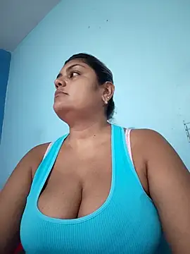 Snapshot of AlyDenalioficial chatting on 8, 5, 2026 AlyDenalioficial online show from 8, 5, 2026