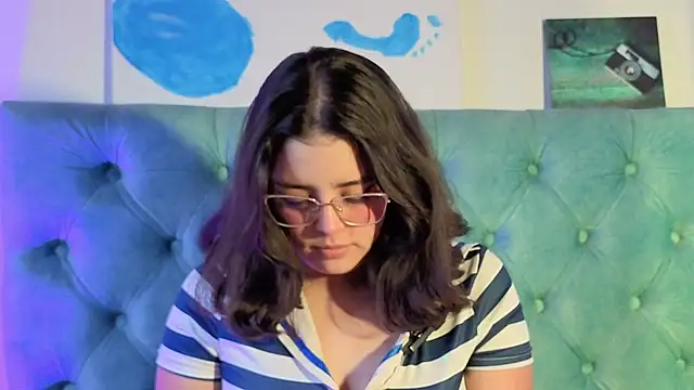 Paola Lyon  online show from 23, 3, 2026