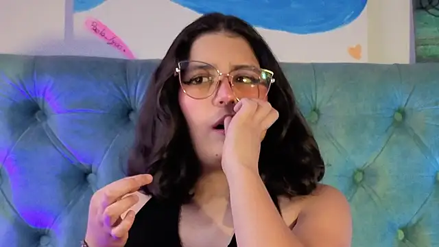 Paola Lyon  online show from 13, 3, 2026